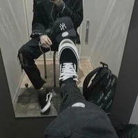 ar__ri's Profile Pic