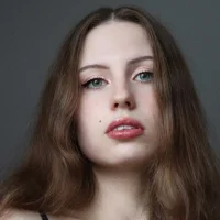 Berry_Moon's Profile Pic