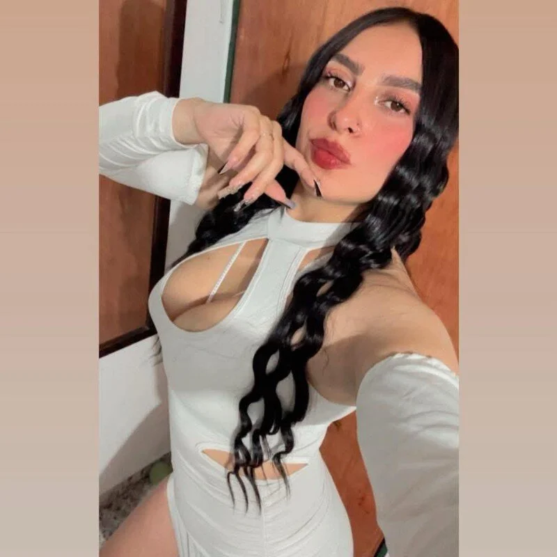 mia_desire_a Stripchat profile image