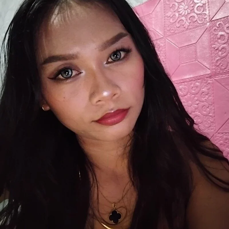 LonaSilvan Stripchat profile image