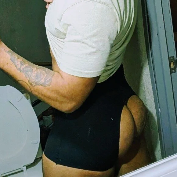 bisexchechar profile photo