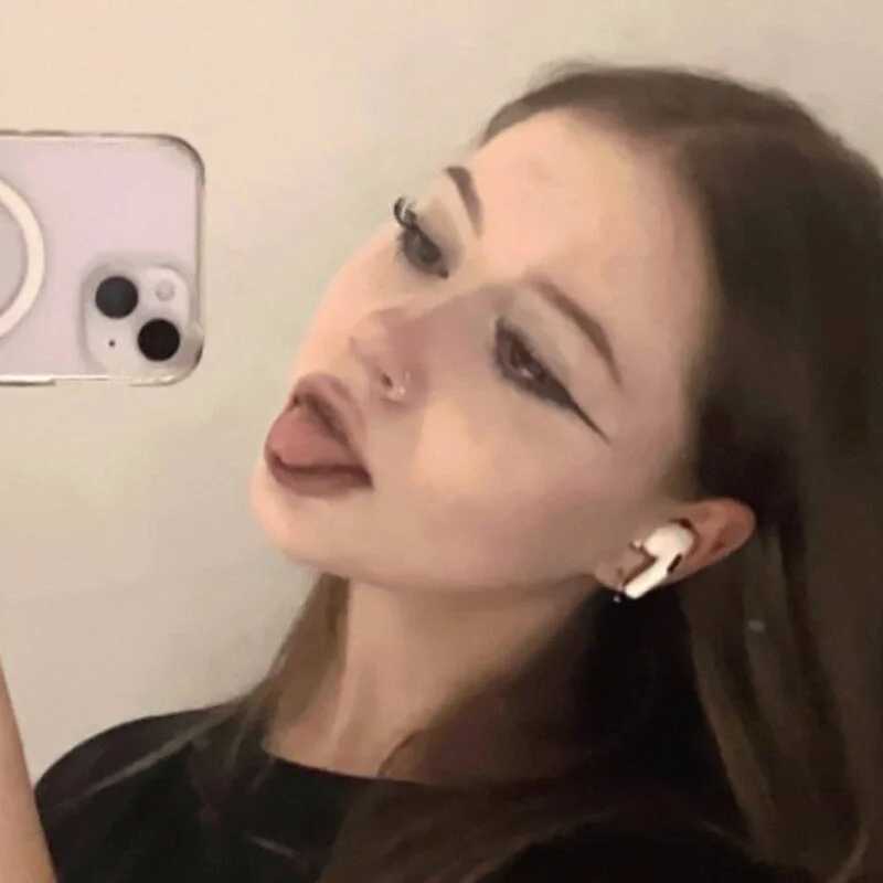 Esmie_Smile Stripchat profile image