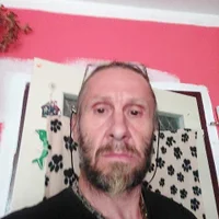 maxiop's Avatar Photo