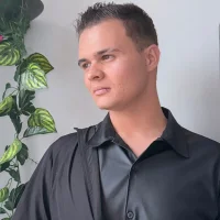 MAGUIRRE_2011 Gambar Avatar