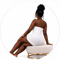 Queenshazz Adlı Modelin Avatarı