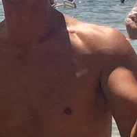 julianlovesex's Profile Pic