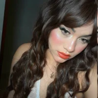 laia_angel_v's Profile Pic