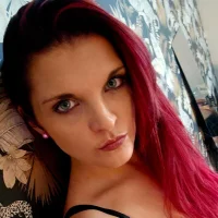 SexyRedHead_and_BigTLa's Avatar Pic