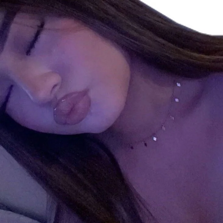 ilianaa1 profile photo
