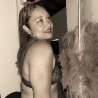 รูปโปรไฟล์ของ whitney_keller
