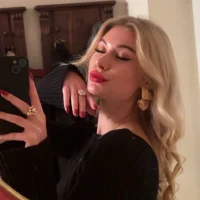 תמונת פרופיל של Viviannesky