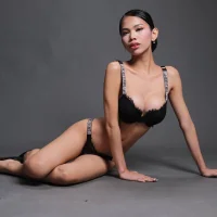 YlianaGivenchy