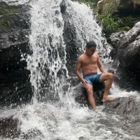 รูปโปรไฟล์ของ Liam_moret