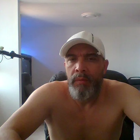 seriohetero19 profile photo