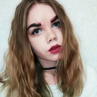 Gambar Profil AlisonWood