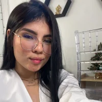 zoeval1's Profile Pic