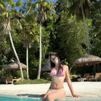 Claire_Bearxx's Avatar Pic
