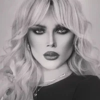 POISON_IIVYY's Profile Pic