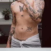 curveddaddy00s profilbillede