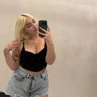 MariellaVi's Profile Pic