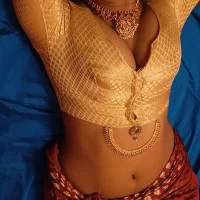Tamil_Sindhu001 Adlı Modelin Avatarı