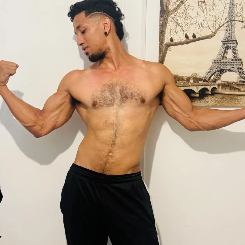 latinhotmuscle profile photo