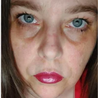 Avatar obrázek HousewifeMilf_Courtney