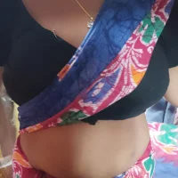 Desihot995's Profile Pic