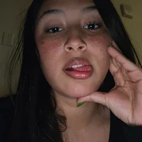 Spicycandy_03's Offline Chat Room