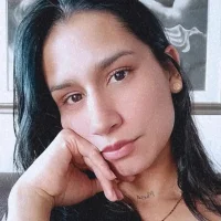 AndreaNowa's Profile Pic