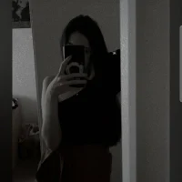 Shirley1993's Avatar Photo