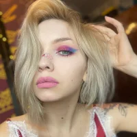 roxyloove's Profile Pic