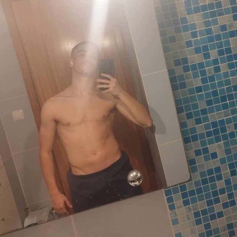 Oliverhot41 profile photo