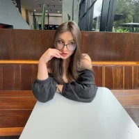 delilah_moore's Avatar Pic
