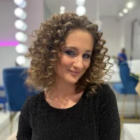 MichelLeee's Avatar Pic