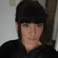 صورة الملف الشخصي لـ emillyjames