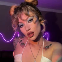 ellie_miu Adlı Modelin Avatarı