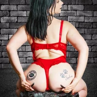 Chienne-sophia's Offline Chat Room