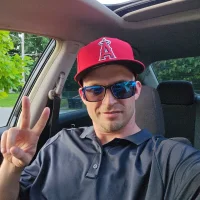 Luke_James Adlı Modelin Avatarı