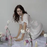חדר צ'אט בשידור חי של Monicacringe