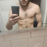kolovekitty's Profile Pic