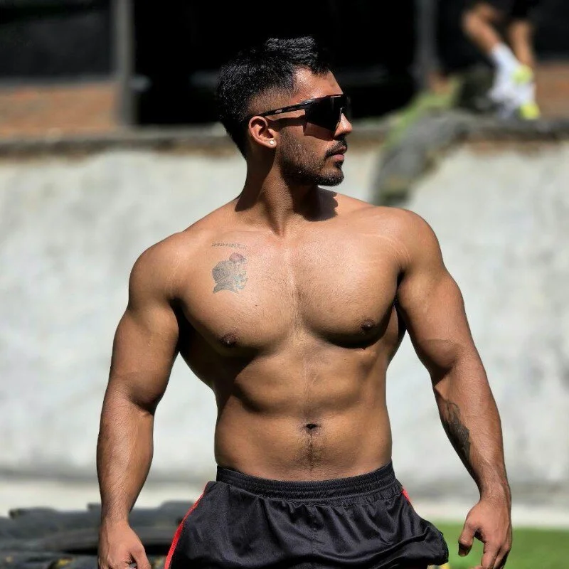romanpearce_ profile photo