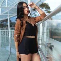 Camila_Vega22's Avatar Pic