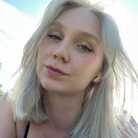 risky_blonde's Profile Pic