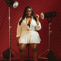 Skylernaomi's Avatar Pic