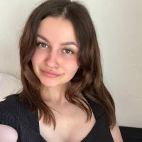 AlmaLitaa's Avatar Pic