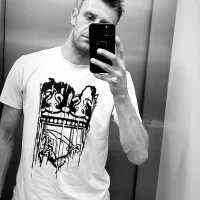 Mb93bbb's Profile Pic