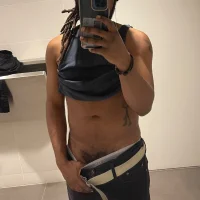 MRbiglovee 的個人資料圖片