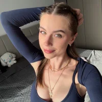 DianaCutiee's Profile Pic