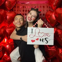 รูปอวาตาร์ของ Crimsonsecretts